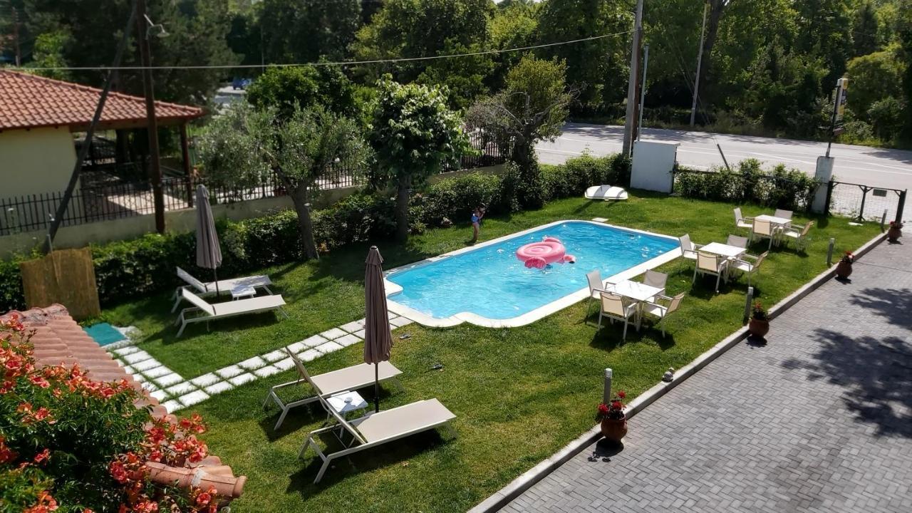 Stelios House Apartment Аспровалта Екстериор снимка