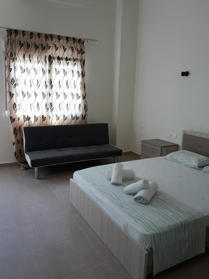 Stelios House Apartment Аспровалта Екстериор снимка