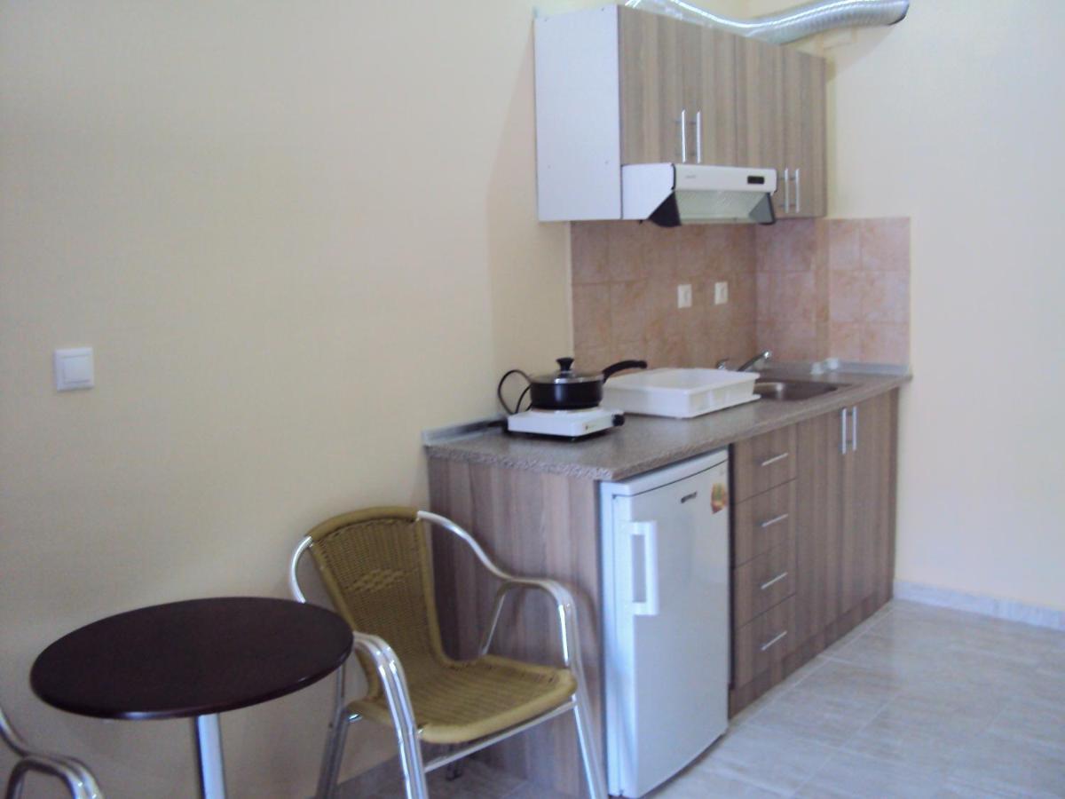 Stelios House Apartment Аспровалта Стая снимка
